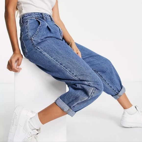 ASOS Petite balloon mid wash jeans - Picture 2 of 4